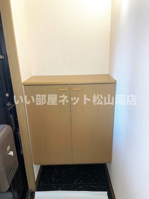 【玄関】 | ステーションハウス久米Ⅲ　B棟