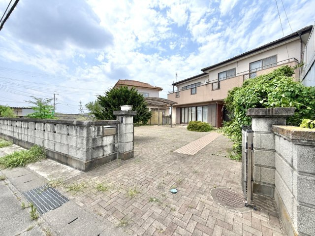 【中古戸建】伊勢崎市波志江町の外観|■外観|シンプルで洗練されたデザインは住まう人の色に染まり、個性を映し出します♪本日見学可能(*＾＾*)