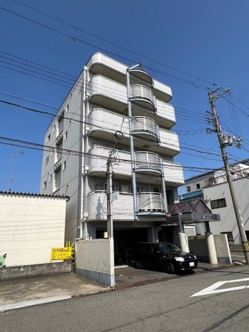 エクセル七曲マンションの外観