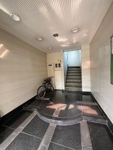 エクセル七曲マンションのロビー