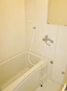 アミティエ山手の浴室