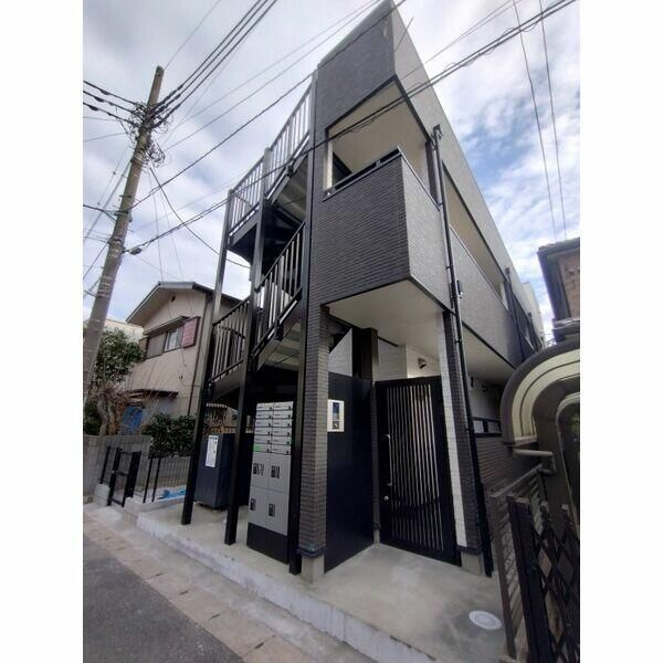 アンビション見沼のエントランス