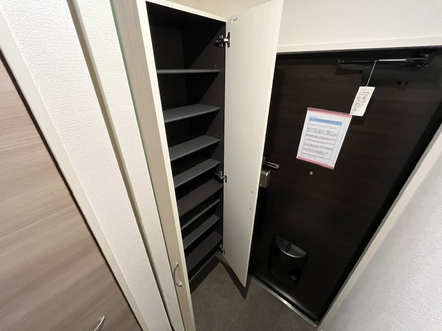 D-room K・M金剛の収納