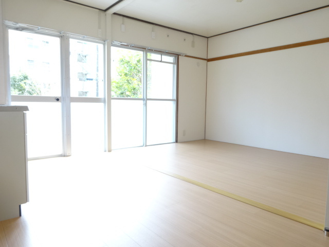 【居間・リビング】 | 花山東団地