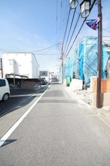 【前面道路含む現地写真】 | 令和７年２月１６日撮影　建築中
