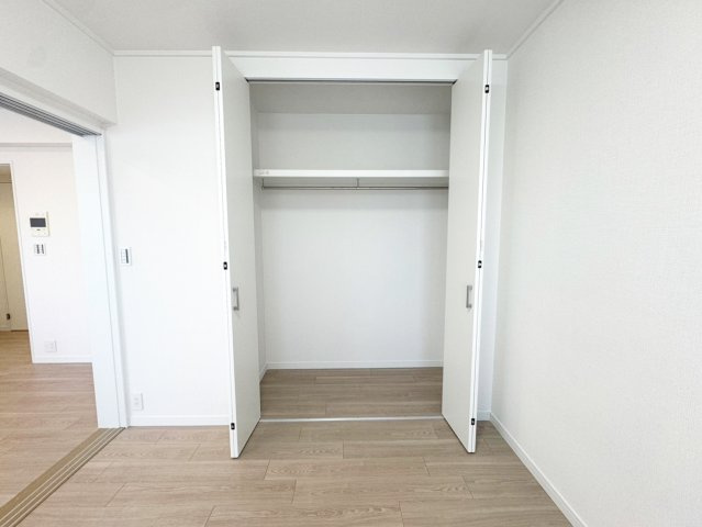 【収納】 | 明るい採光で、気持ちの良い朝を迎えられます。