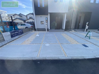 【駐車場】 | 
閑静な住宅街♪ゆったりと落ち着いた場所で魅力的です♪前面道路はゆったりとしておりますので、お車の駐車もラクラクです！