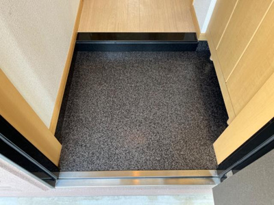 【玄関】 | プレサス | 玄関先です