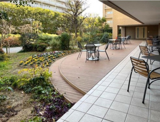 【庭】 | ロイヤルアーク甲子園フローレス