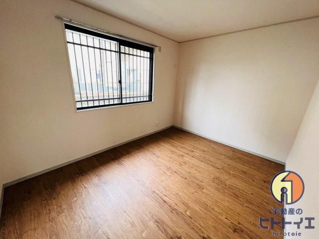 アーサハイツの洋室|明るい洋室です