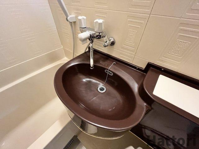 青山ハイツ淡路の洗面所