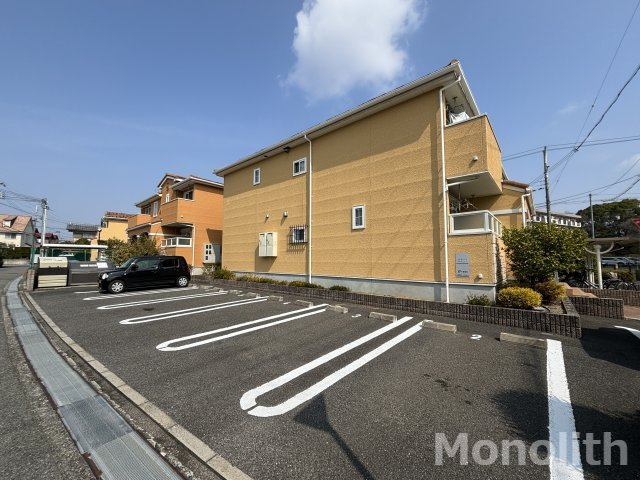 イジュヴィアの駐車場