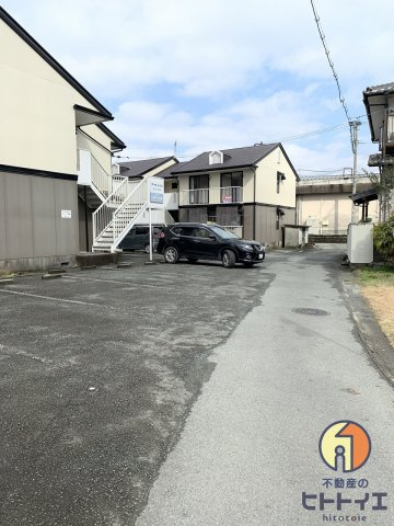 アーサハイツの駐車場