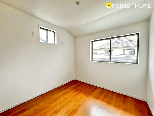 京都市西京区大枝南福西町三丁目　新築戸建の洋室