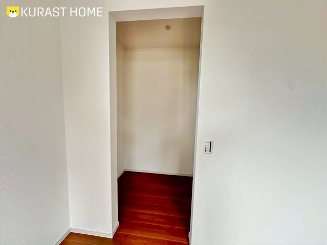 京都市西京区大枝南福西町三丁目　新築戸建の収納