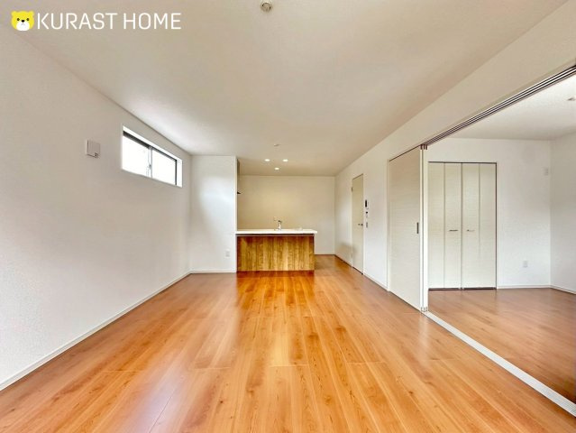 京都市西京区大枝南福西町三丁目　新築戸建の居間・リビング