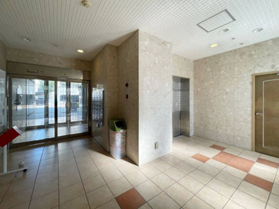 【エントランス】 | オネスト吉塚