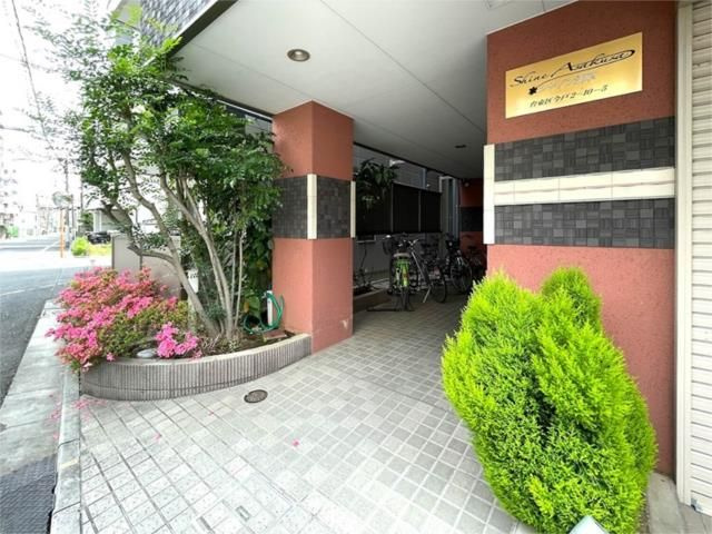 シャイン浅草のエントランス