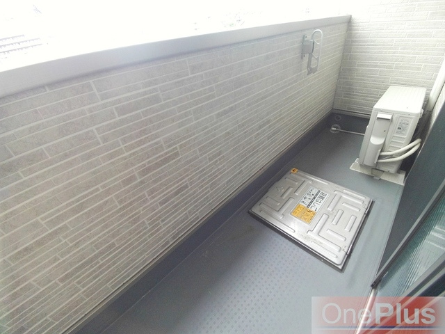 スリージェ住吉本町のバルコニー
