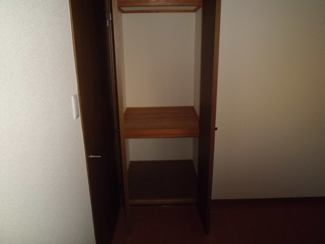 サンプラザ本山南の収納