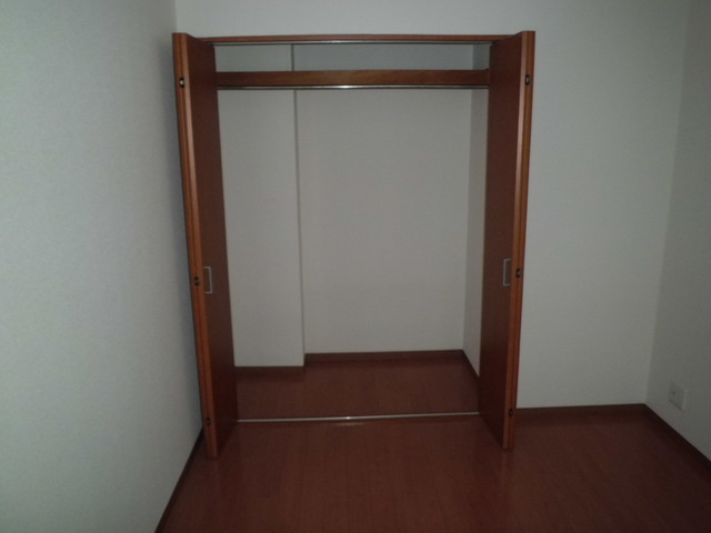 サンプラザ本山南の収納