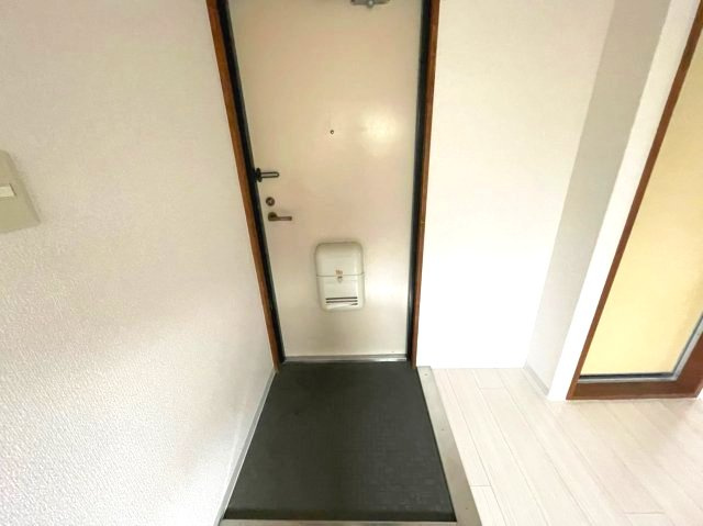 サンシャイン藤田の玄関|イメージとして同建物他部屋を表示しています