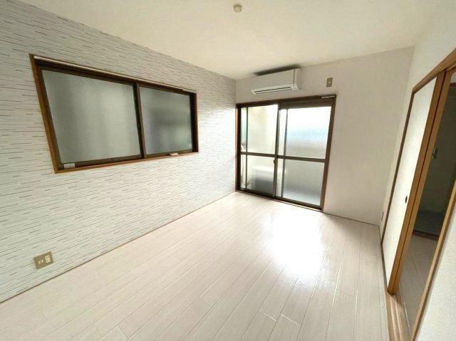 サンシャイン藤田の洋室|イメージとして同建物他部屋を表示しています