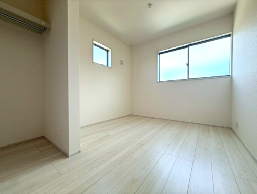 富士宮市万野原新田新築戸建  全３棟  １号棟の洋室|現地撮影