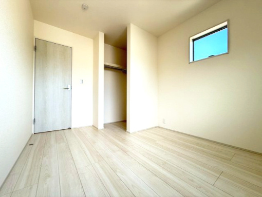 富士宮市万野原新田新築戸建  全３棟  １号棟の洋室|現地撮影