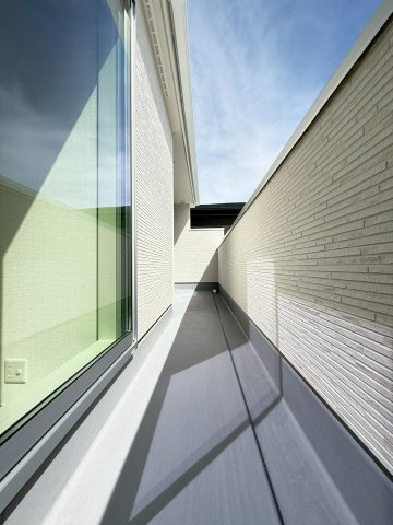 富士宮市万野原新田新築戸建  全３棟  １号棟のバルコニー|現地撮影