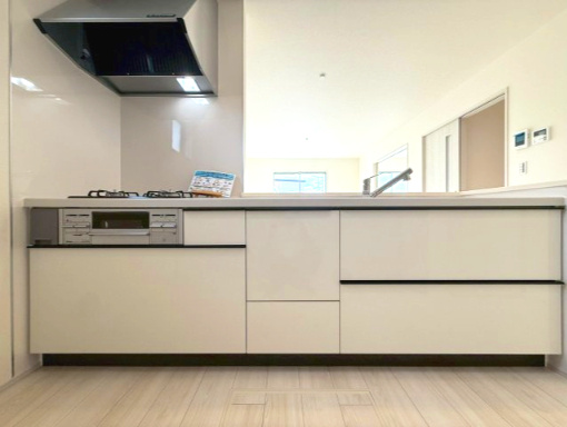 富士宮市万野原新田新築戸建  全３棟  １号棟のキッチン|現地撮影