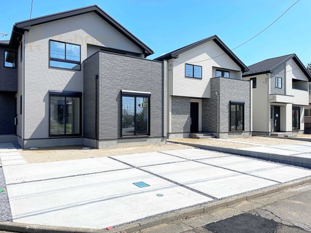 龍ケ崎市長山6期　新築戸建て　1号棟の駐車場|カースペースは3台完備。ゲスト用のスペースも確保できますね♪