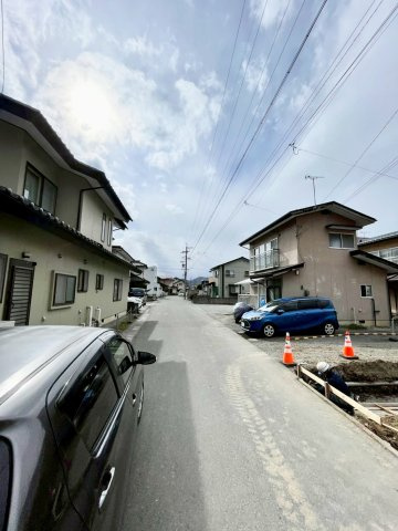 丹波島分譲地の前面道路含む現地写真