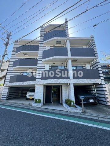 プレミアムキューブ三宿のエントランス|毎日通るエントランスはこのようになっています