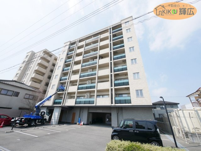 【外観】 | プレサンスネオ姫路　3階