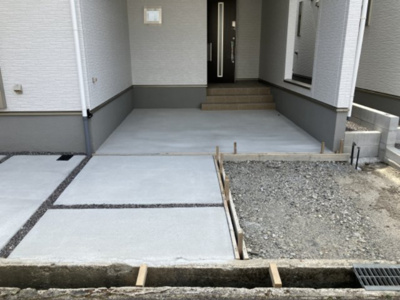 【駐車場】 | 大津市錦織2丁目8-15　新築戸建