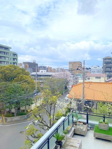 モアクレスト南葛西4階　角　部屋　94.48㎡　リ　フォーム済　家具付の展望
