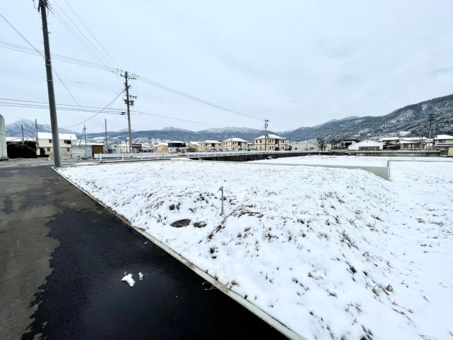 ガーデンパーク稲荷山の外観