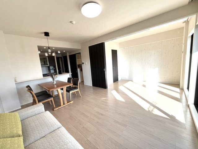 ソライエシティザ・ガーデンの居間・リビング