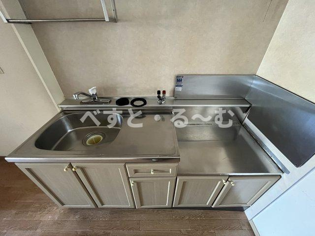 カサベルデTYOのキッチン