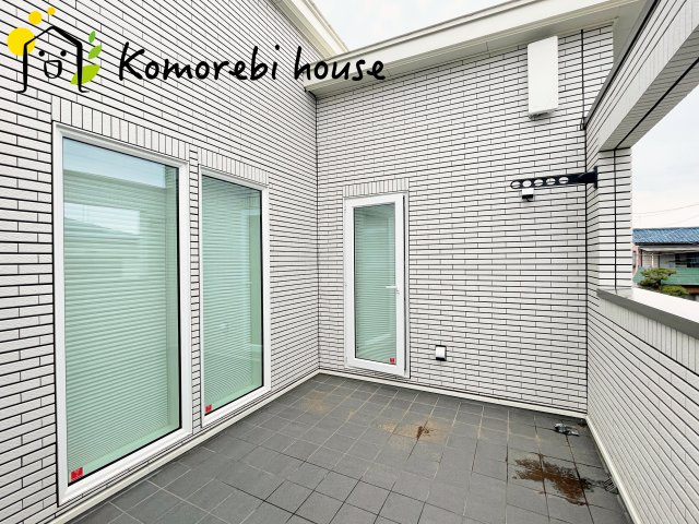 蓮田市閏戸　中古一戸建てのバルコニー|広々としたバルコニーです