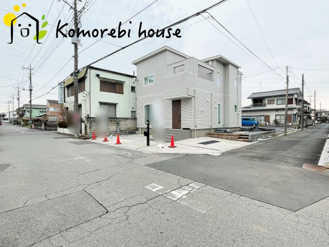 蓮田市閏戸　中古一戸建ての前面道路含む現地写真|前面道路含む現地写真です