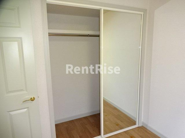 ハイツ樹々Ⅰの洋室|クローゼット（南洋室）(イメージ)