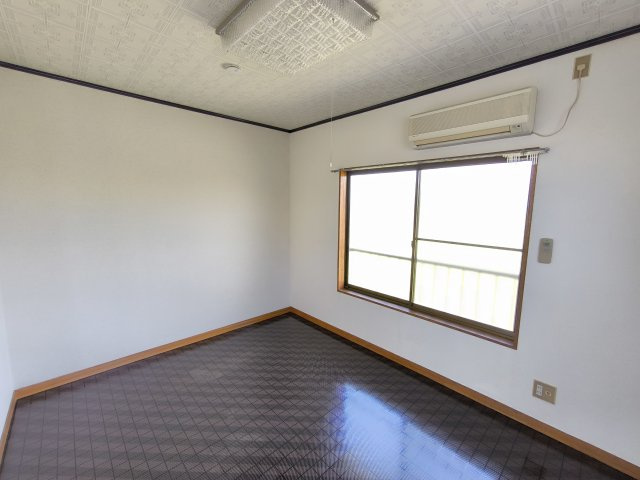 【洋室】 | 泉マンションB