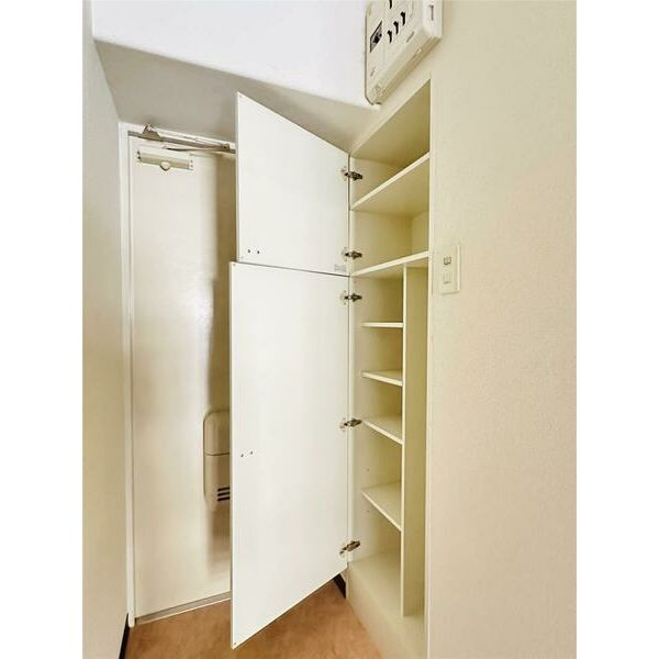 姫路市東延末２丁目の賃貸マンションの玄関