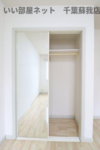 エバープレイスの居間・リビング|こちらの居間で趣味の時間をお楽しみください