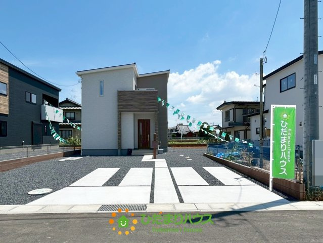 ワイウッドコート羽生市加羽ヶ崎第1期　新築一戸建て　03の駐車場|並列2台以上可能です！