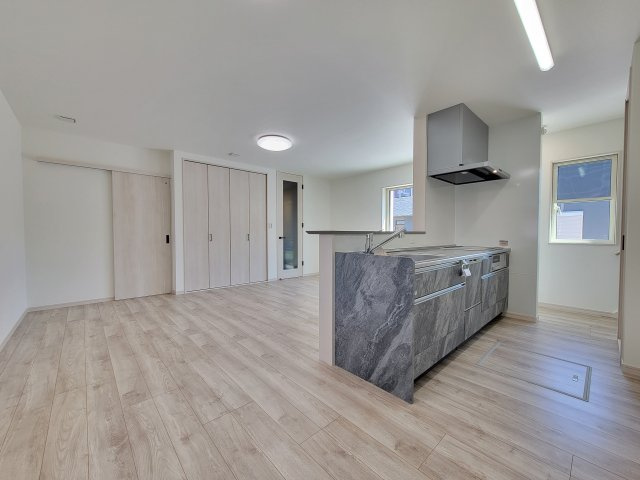 楠見中Ⅳ・新築戸建の居間・リビング