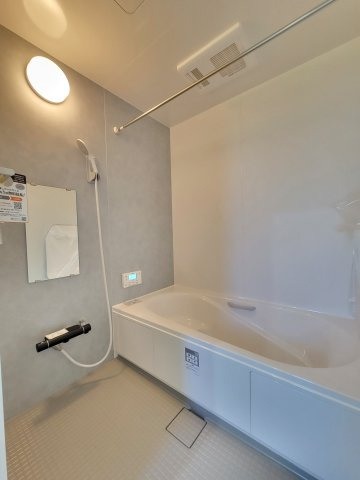 楠見中Ⅳ・新築戸建の浴室