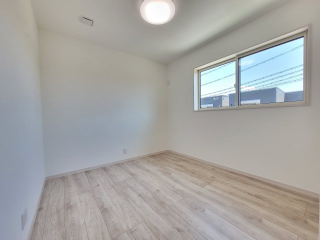 楠見中Ⅳ・新築戸建の洋室